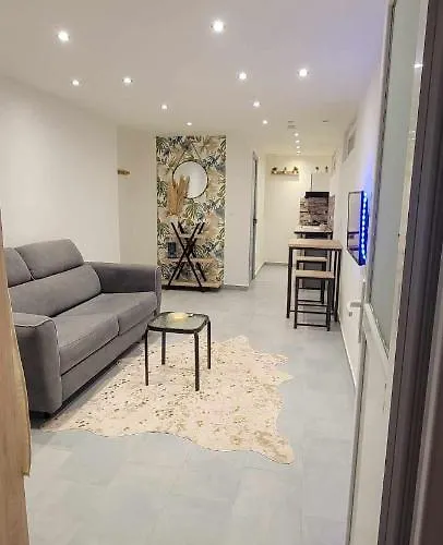 Charmant Studio